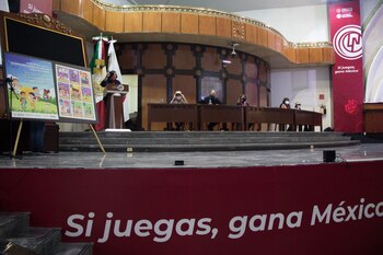 Los ganadores de los sorteos de Gana Gato. (Cuartoscuro)