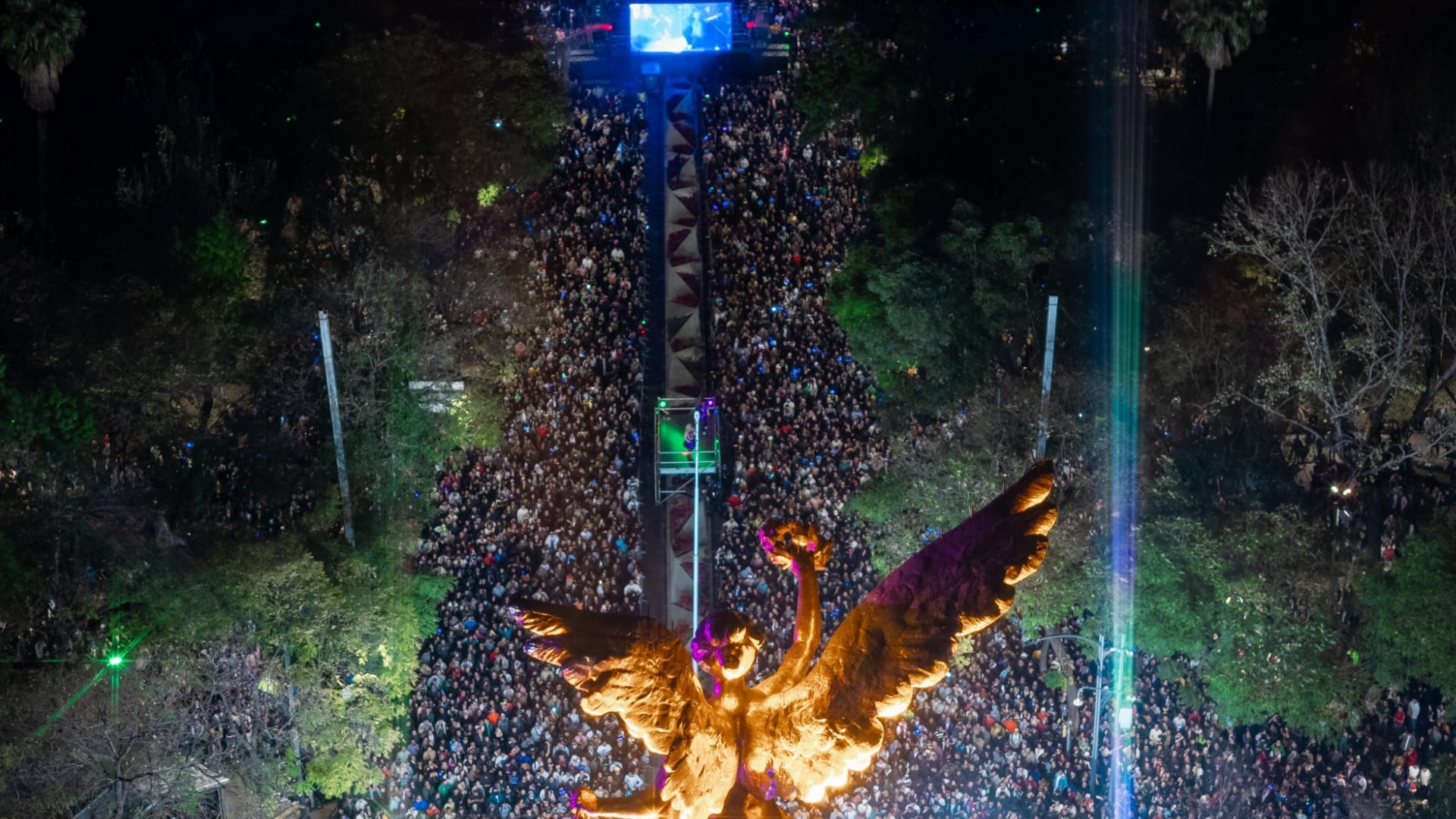 El productor francés convirtió la avenida Paseo de la Reforma en el escenario de la fiesta electrónica más grande de la historia el 31 de diciembre de 2025. Foto: X/@GobCDMX.