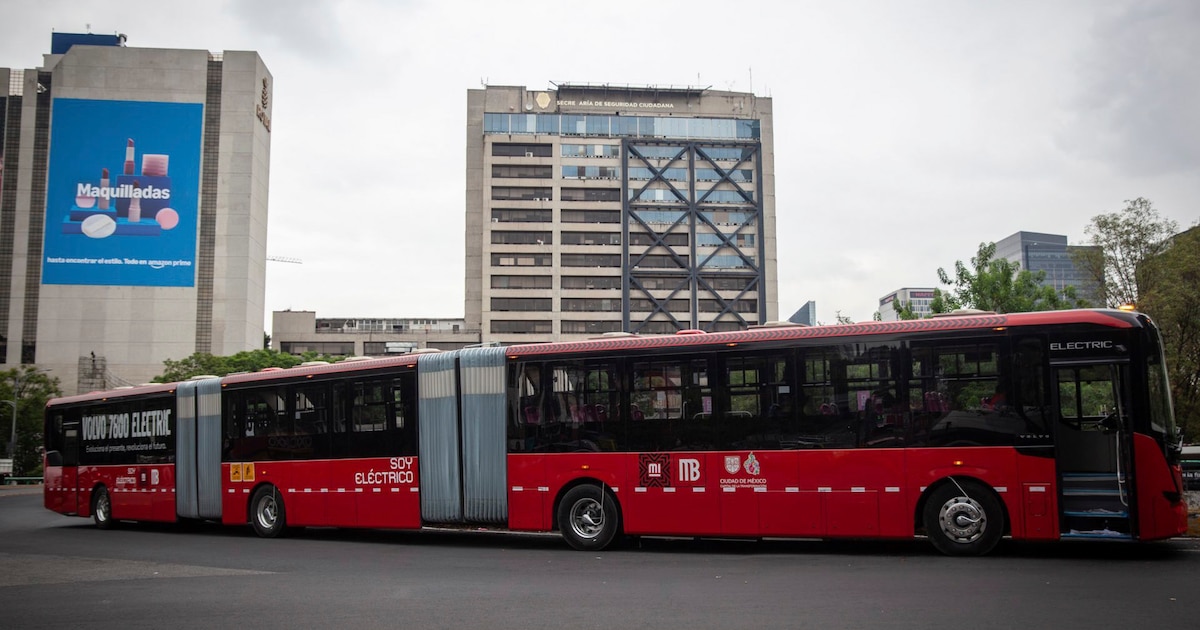 ¡Adiós a la Controvertida Imagen! La Estación del Metrobús 'Ciudad de los Deportes' Cambia su Logotipo por la Presión Popular