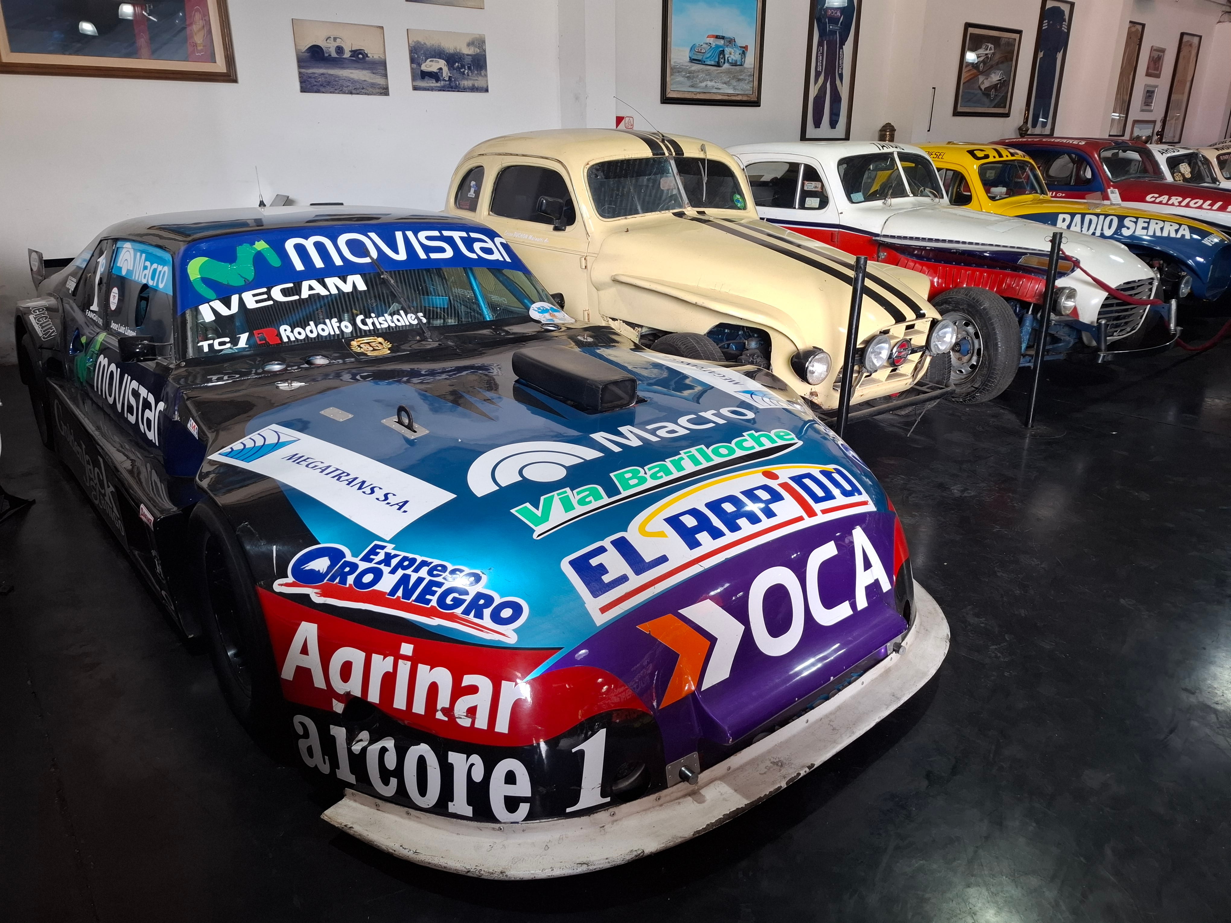 El Chevrolet campeón de Christian Ledesma junto a unas cupecitas