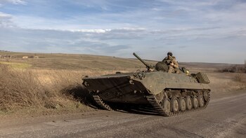 Ucrania trata de afianzarse en