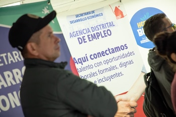 La oferta laboral en Bogotá prioriza la inclusión con 953 vacantes para jóvenes de 18 a 28 años, 572 para mujeres, 219 para personas con discapacidad y 37 para mayores de 50 años - crédito Secretaría de Desarollo Económico