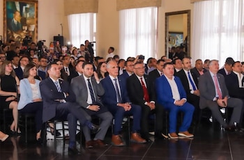 El mandatario aseguró que buscará incrementar progresivamente las transferencias destinadas a las alcaldías. (FOTO: Presidencia de Honduras)