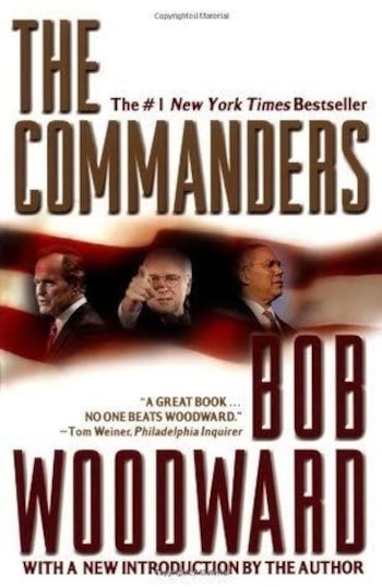 Portada del libro The Commanders de Bob Woodward. Muestra tres retratos masculinos con fondos rojizos y blancos, título del libro, nombre del autor y texto publicitario