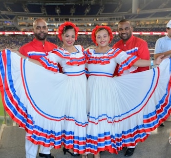 El folklore musical de República Dominicana también incluye los palos, el gagá y los Congos de Villa Mella, ligados a comunidades y territorios específicos./ (Ballet Folklorico del Ministerio de Turismo de República Dominicana)