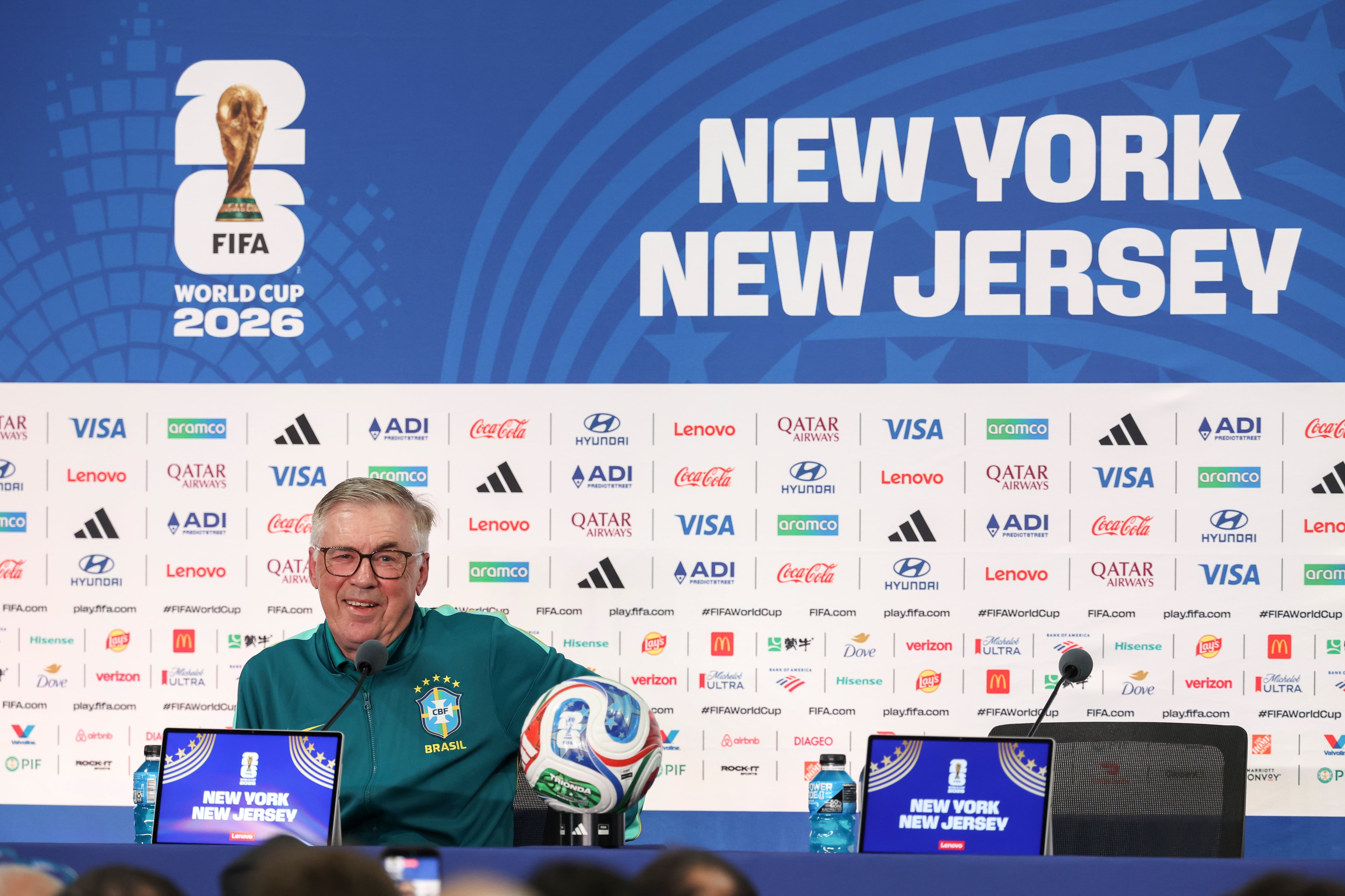 Ancelotti cree que existe una gran paridad y no observa candidatos claros a conquistar la Copa del Mundo (EFE/SEBASTIÃO MOREIRA)