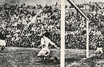 Mussolini aseguró la sede del Mundial de 1934 para Italia tras reunirse con directivos de la FIFA en Ginebra, según National Geographic