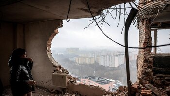 Rusia intenta con bombardeos diarios