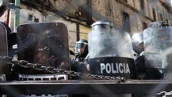 La Policía de Bolivia denuncia supuestos usos de explosivos durante las protestas y bloqueos en el país
