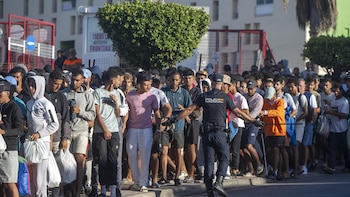 España solicita formalmente a Bruselas fondos de emergencia para hacer frente a la crisis migratoria en Ceuta
