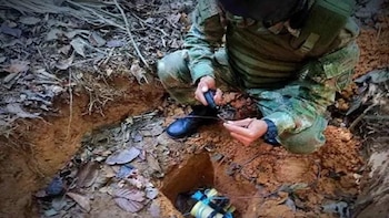 Tropas hallan y destruyen ocho