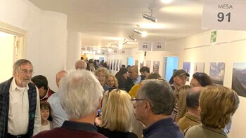 Luis Brandoni en la fila