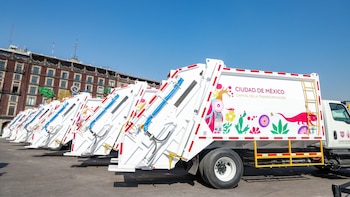 Gobierno CDMX estrena camiones recolectores