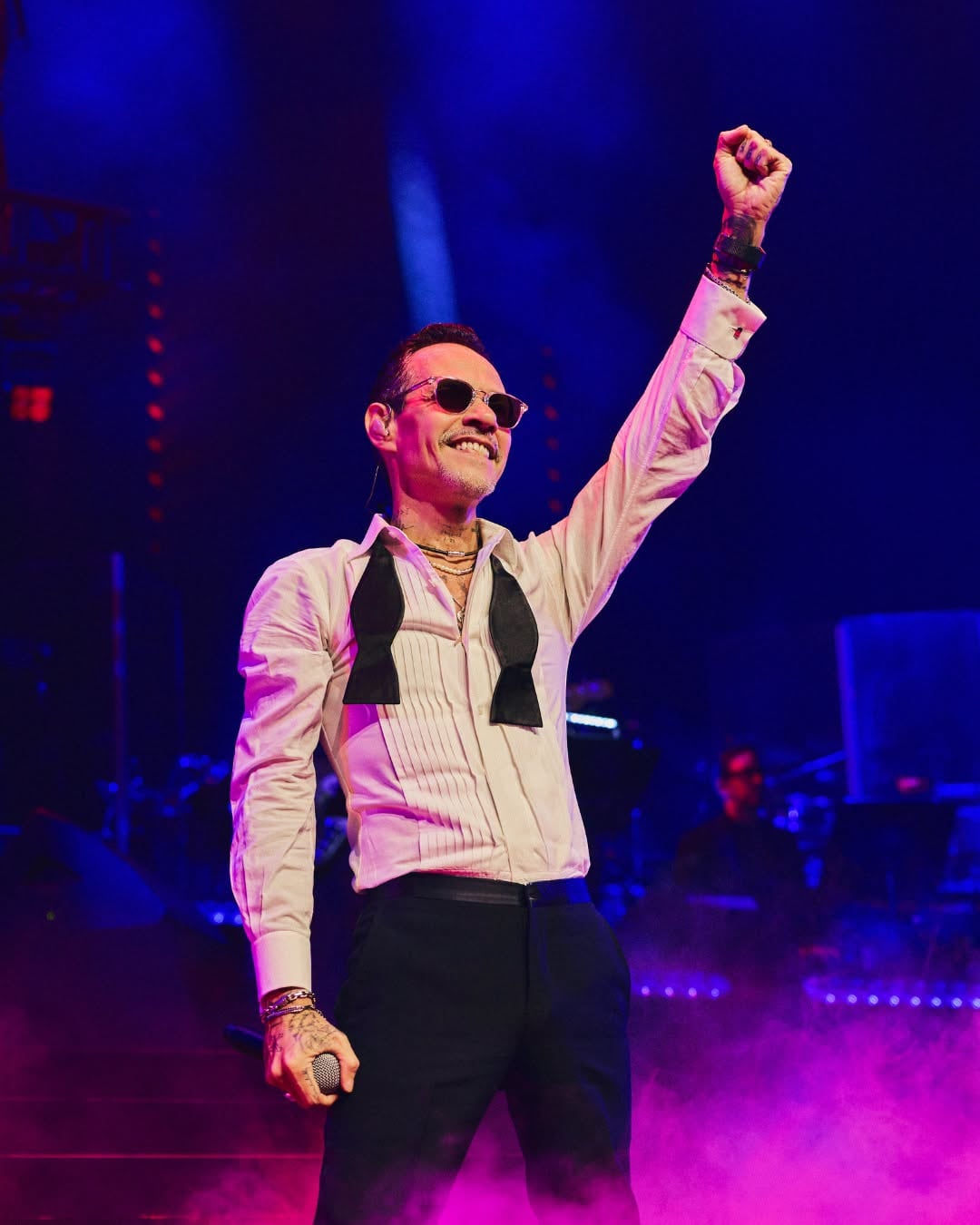 El artista cuenta con múltiples premios y sus canciones se han colocado en diferentes listas de la industria musical./ (Redes de Marc Anthony)