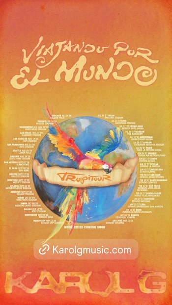 Póster de Karol G para su gira 'Viajando por el Mundo', con un globo terráqueo y loros coloridos. Incluye 'Tropitour' y fechas de conciertos mundiales
