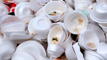 El unicel tarda hasta 1,600