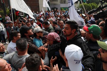 Decenas de personas se han