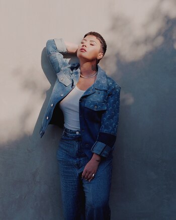 “Dancing With the Devil” es