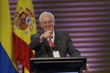 Alza de la gasolina se