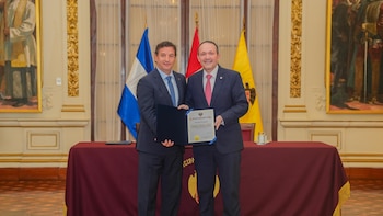 El alcalde de Lima otorga