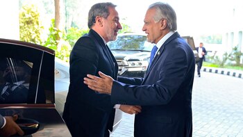 “Israel cometió crímenes flagrantes y actos de genocidio en Gaza y continúa su agresión generalizada en el Líbano”. (Photo by Ministry of Foreign Affairs of Pakistan / AFP)