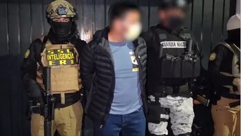 Junto con la mujer también