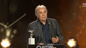 Joan Manoel Serrat: “Fantaseo con contagiar a alguien mi amor”