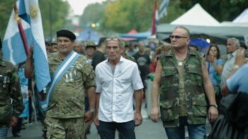 A través de la lente