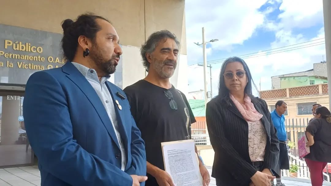 FAMDEGUA presentó una denuncia penal ante el Ministerio Público por 37 casos de crímenes de guerra contra artistas guatemaltecos. (FAMDEGUA)