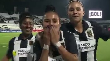 Sandy Dorador marcó golazo para