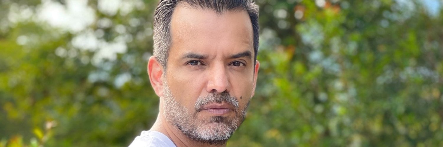 El actor afirmó que el futuro del edificio donde vivía su madre sigue siendo incierto, mientras se realizan los estudios a la estructura - crédito @cardenasjorgee/X