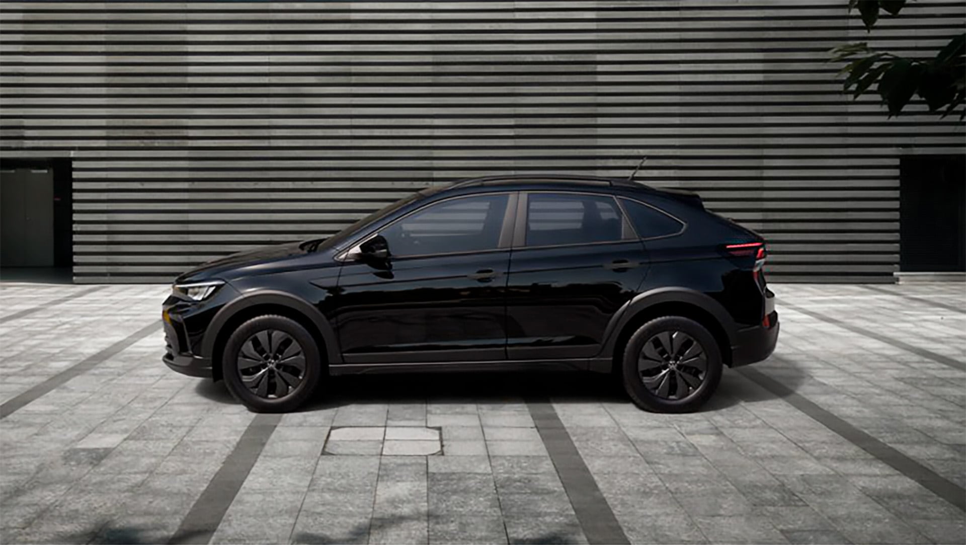 El Volkswagen Nivus, mostrado aquí en su nueva versión Sense, forma parte de los modelos para los cuales Volkswagen Argentina anunció importantes reducciones de precios en el mercado. (Volkswagen Argentina)