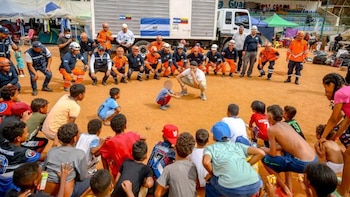 Misión humanitaria de El Salvador despliega actividades para la niñez en albergues de La Guaira