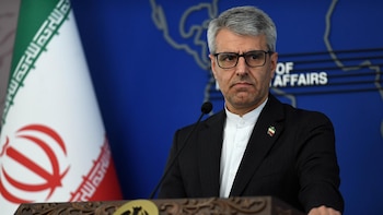 Irán reitera que no negociará