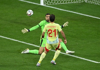 Oyarzabal marcando en la Nations League. (REUTERS/Annegret Hilse)