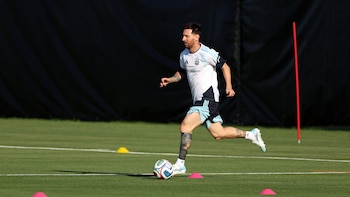 La noticia alentadora sobre Messi que alegró a Scaloni y el panorama de los lesionados que mantienen alerta a la selección argentina