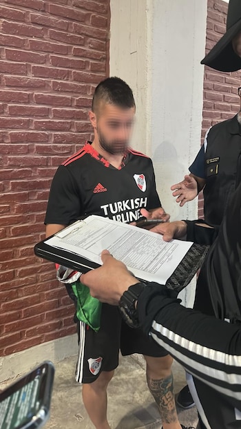 La policía le secuestró la