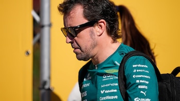 El piloto español Fernando Alonso renueva y correrá con Aston Martin en 2027
