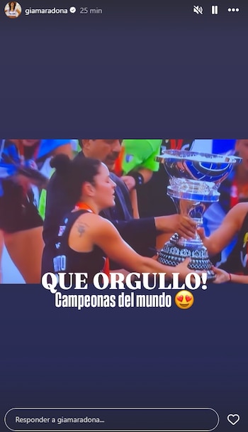 Gianina Maradona mostró el momento de levantar la copa