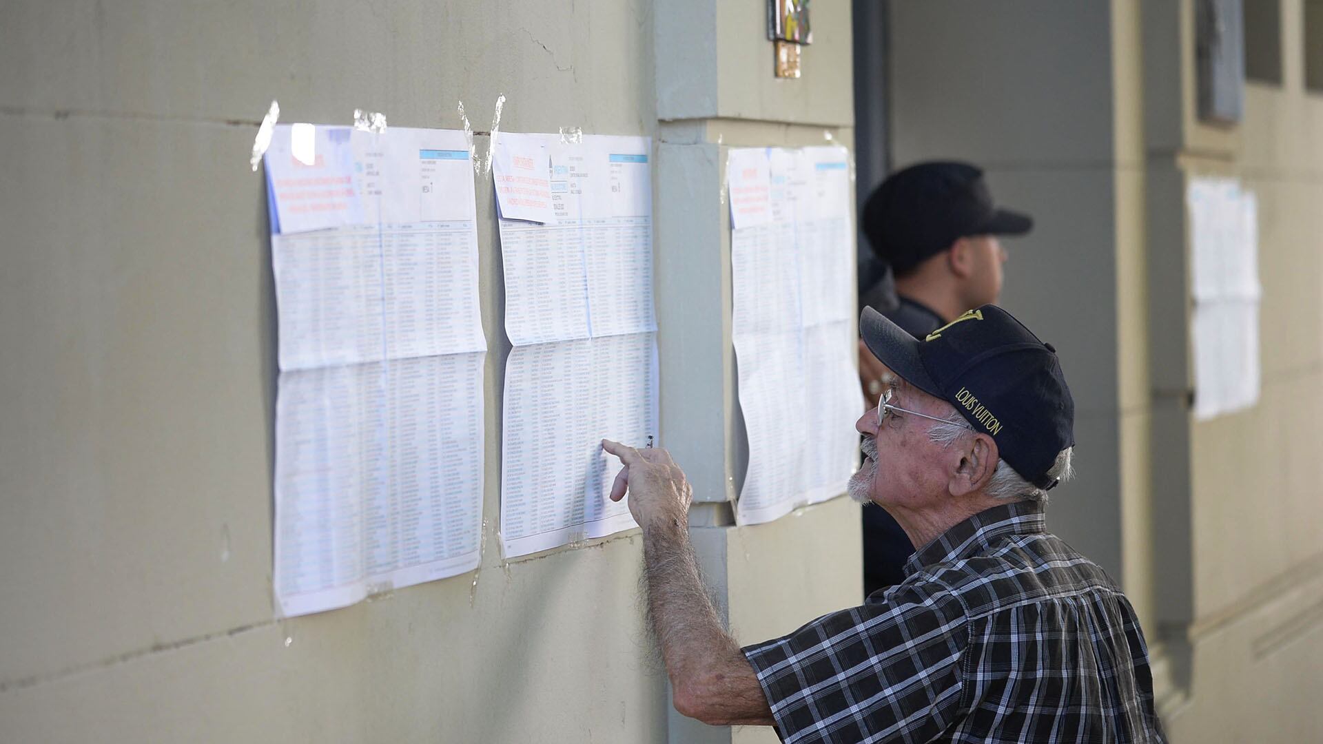 Ocho secciones electorales definen la renovación parcial de ambas cámaras de la Legislatura bonaerense (Fotos: Marcos Gomez)