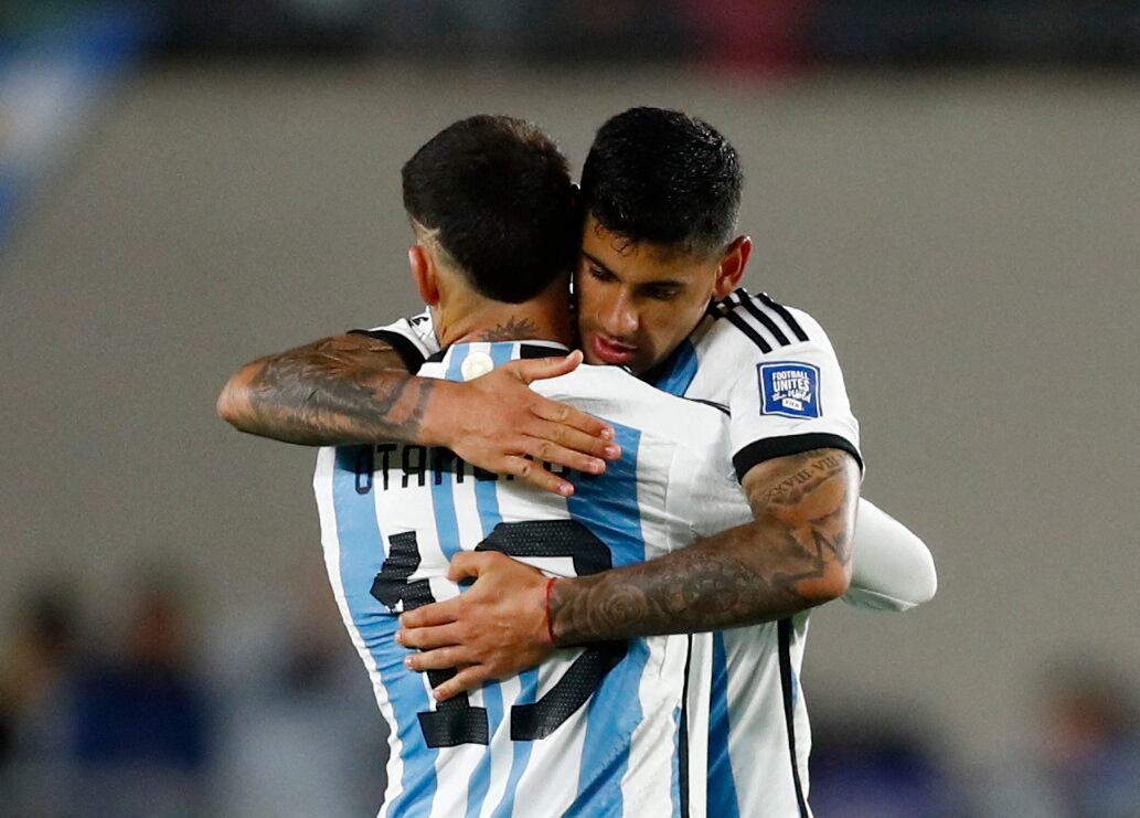 Otamendi y Romero, una garantía para la Selección (REUTERS/Agustin Marcarian)