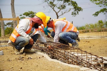 La construcción genera uno de cada once empleos en Guatemala y concentró alrededor del 9% de la población ocupada en el tercer trimestre de 2025, con más de 700 mil trabajadores.