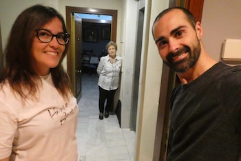 Lucía, Giuliana y Javier se