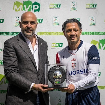 Gianluca Lapadula fue premiado como