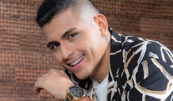 Juanse Zapata presentó el sencillo ‘Disfruto de la Vida’ para acercar el vallenato tradicional a los oyentes más jóvenes.