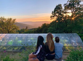 Milu y dos amigas, también