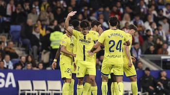 El Villarreal asalta Cornellà y