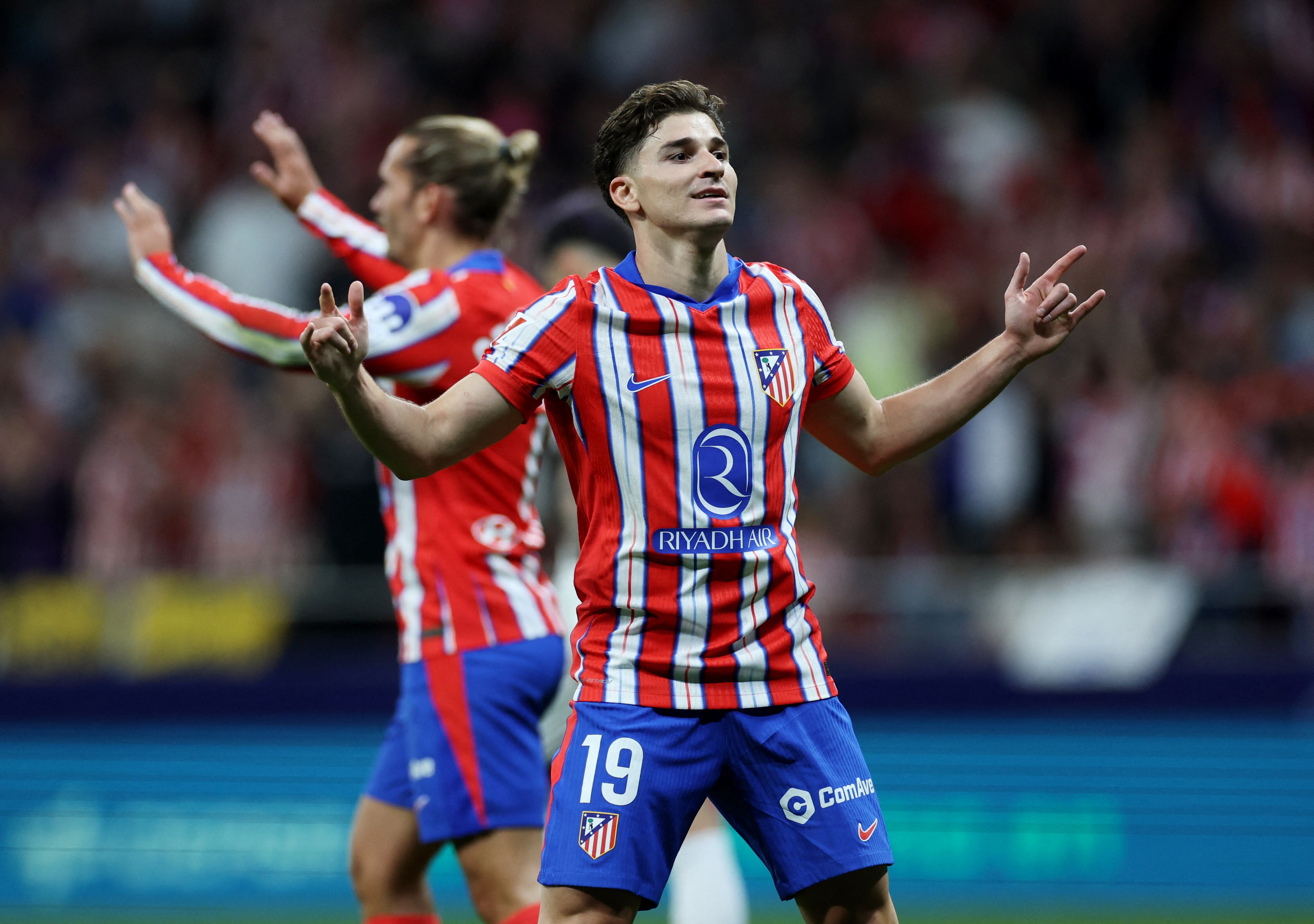 El Atlético de Madrid pagó más de 100 millomnes de dólares (contando los objetivos) para quedarse con Julián Álvarez (REUTERS/Isabel Infantes)