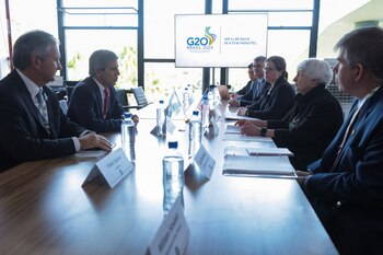 Caputo y Yellen se reunieron