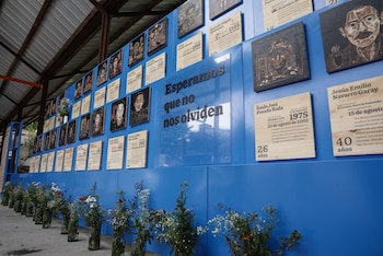 La exposición “6402+ Razones para no olvidar” abrió en Bogotá con un reclamo de justicia por las ejecuciones extrajudiciales en Colombia - crédito @mincultura / X